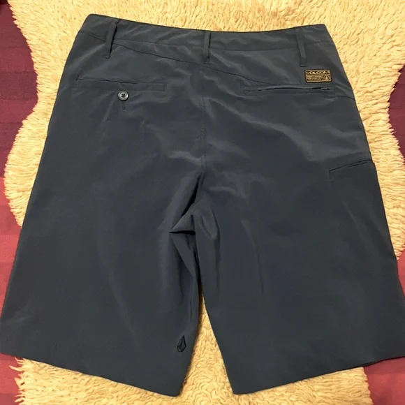VOLCOM Swim Trunks - Picture 3 of 3